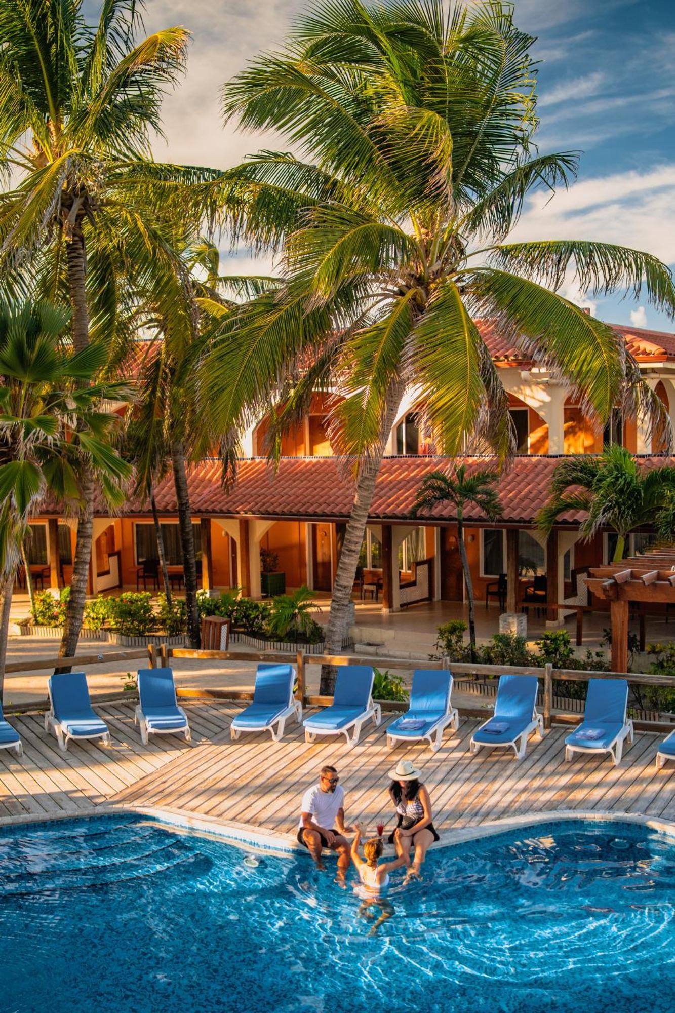 Sunbreeze Hotel San Pedro  Exteriér fotografie